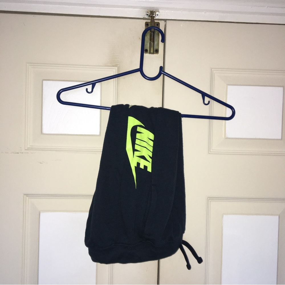Nike boys 2 pc set